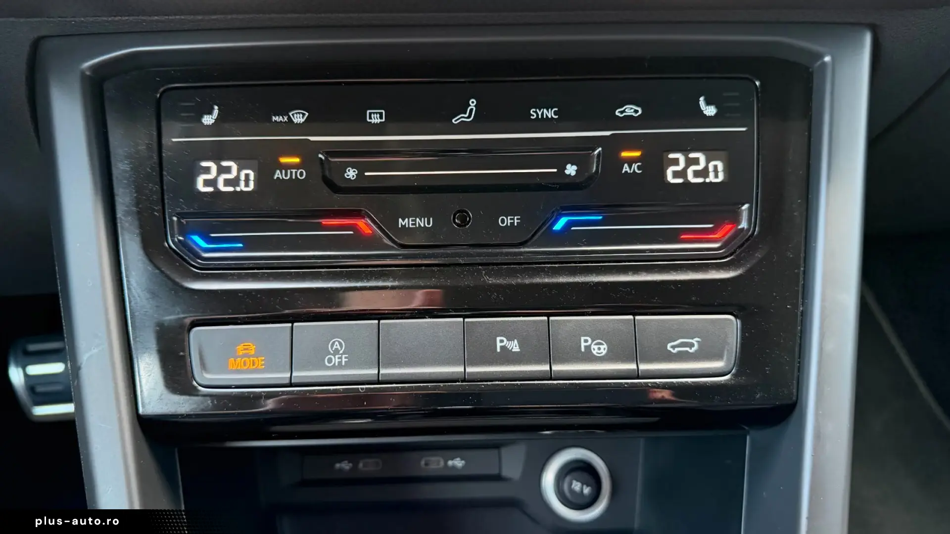 Volkswagen Touran GOAL 1.5 TSI DSG –
