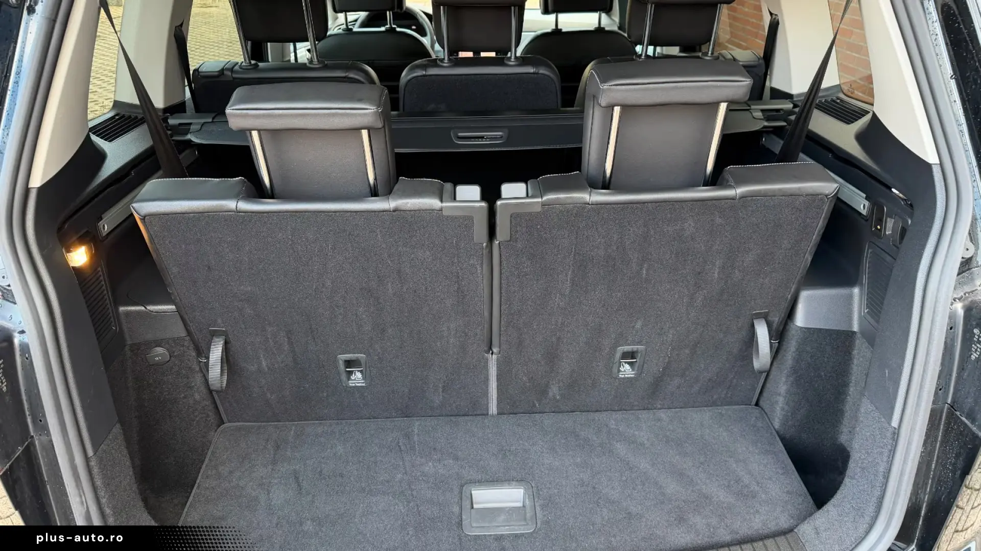 Volkswagen Touran GOAL 1.5 TSI DSG –