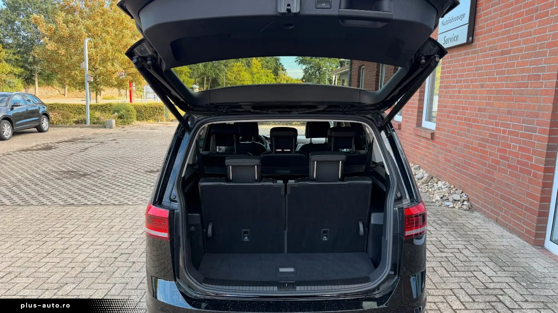Volkswagen Touran GOAL 1.5 TSI DSG –