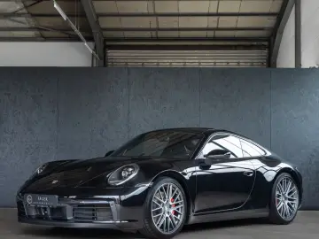 PORSCHE 992 911 CarreraS HA LENKUNG BOSE INNO SPORTABGAS