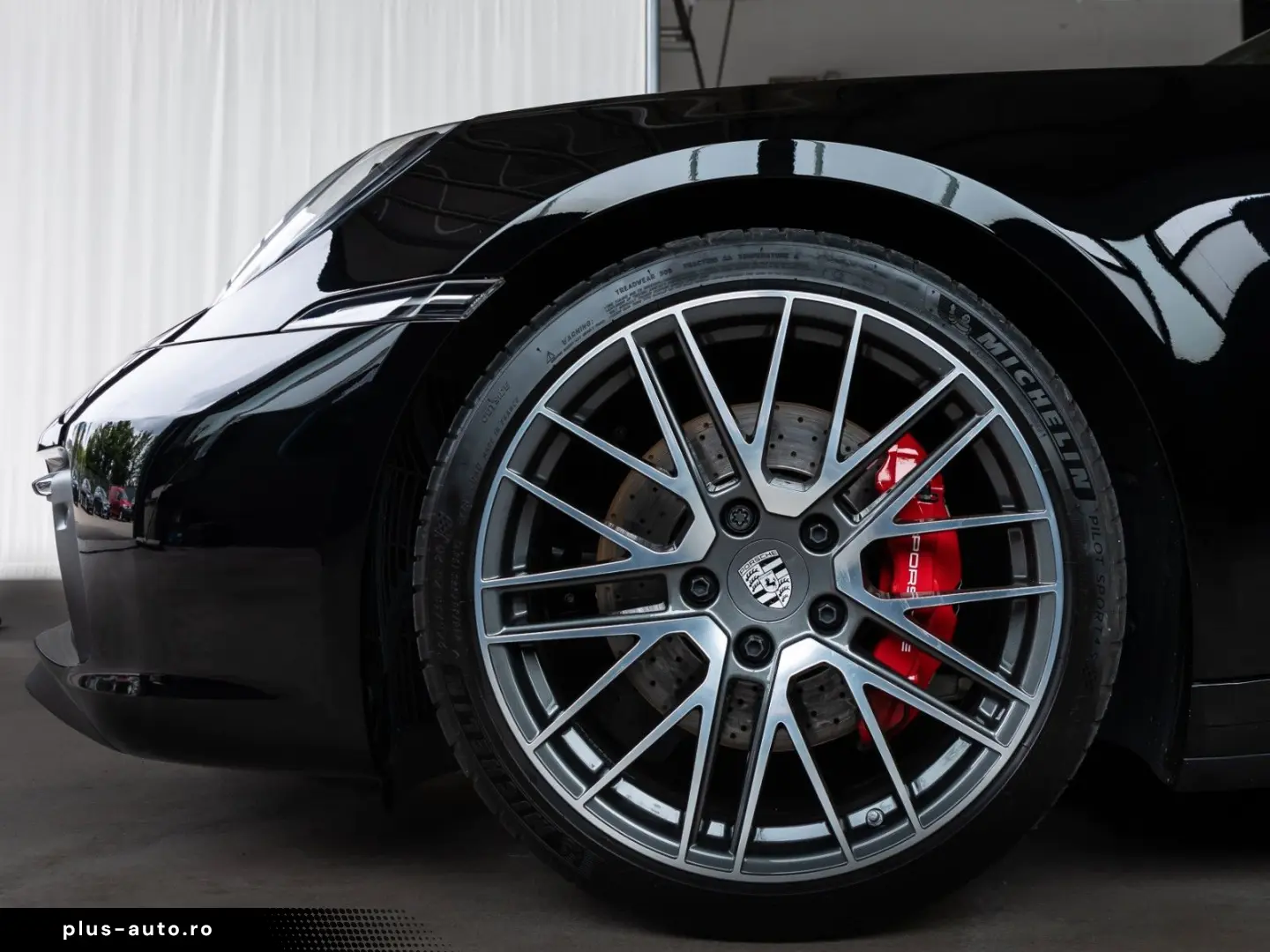 PORSCHE 992 911 CarreraS HA LENKUNG BOSE INNO SPORTABGAS