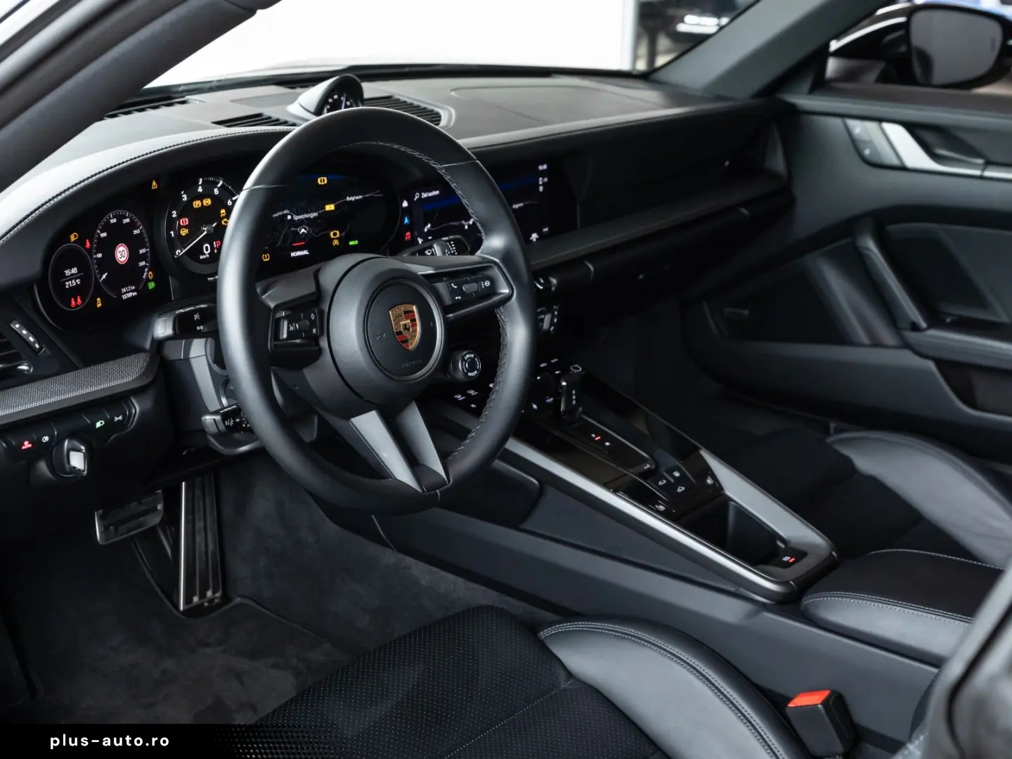PORSCHE 992 911 CarreraS HA LENKUNG BOSE INNO SPORTABGAS