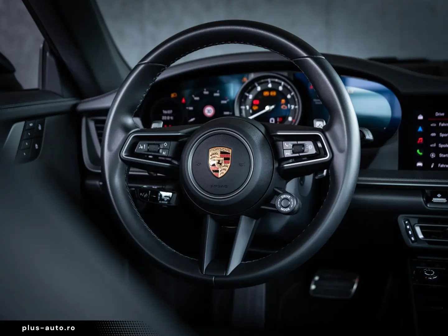 PORSCHE 992 911 CarreraS HA LENKUNG BOSE INNO SPORTABGAS