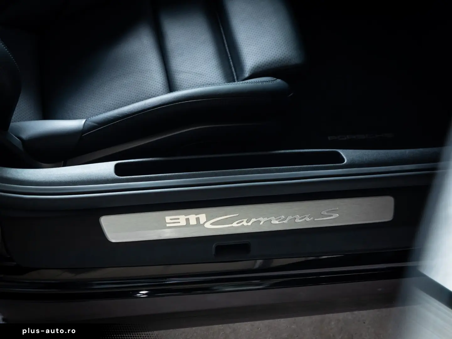 PORSCHE 992 911 CarreraS HA LENKUNG BOSE INNO SPORTABGAS