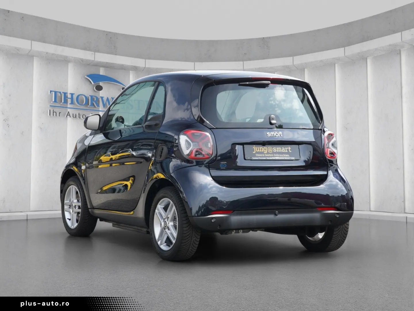 SMART smart EQ fortwo Bordlader Pano LM Felgen Pano LE