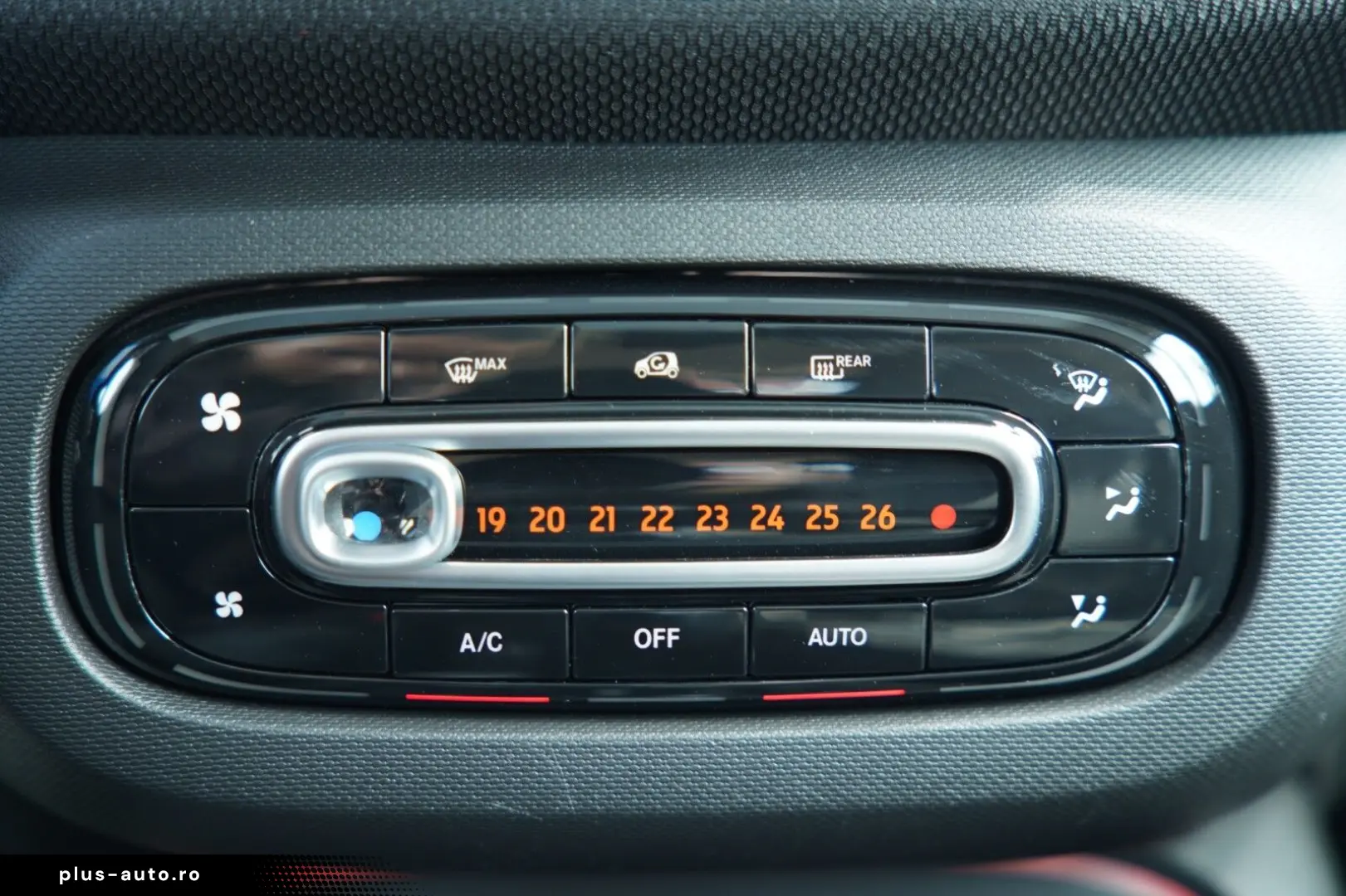 SMART smart EQ fortwo Bordlader Pano LM Felgen Pano LE