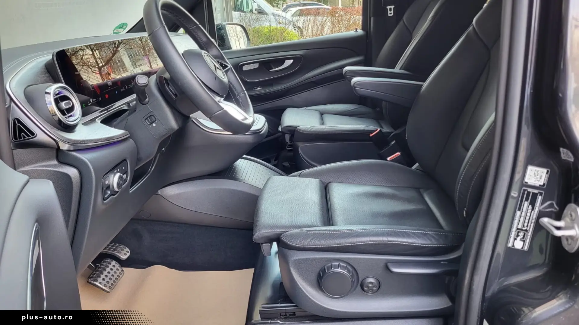 Mercedes-Benz V 300 d AVANTGARDE 4MATIC lang AMG