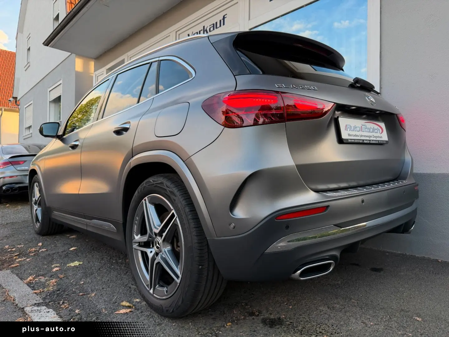 MERCEDES-BENZ GLA 250 4M AMG PremiumPlus  StHz MAGNO Technik