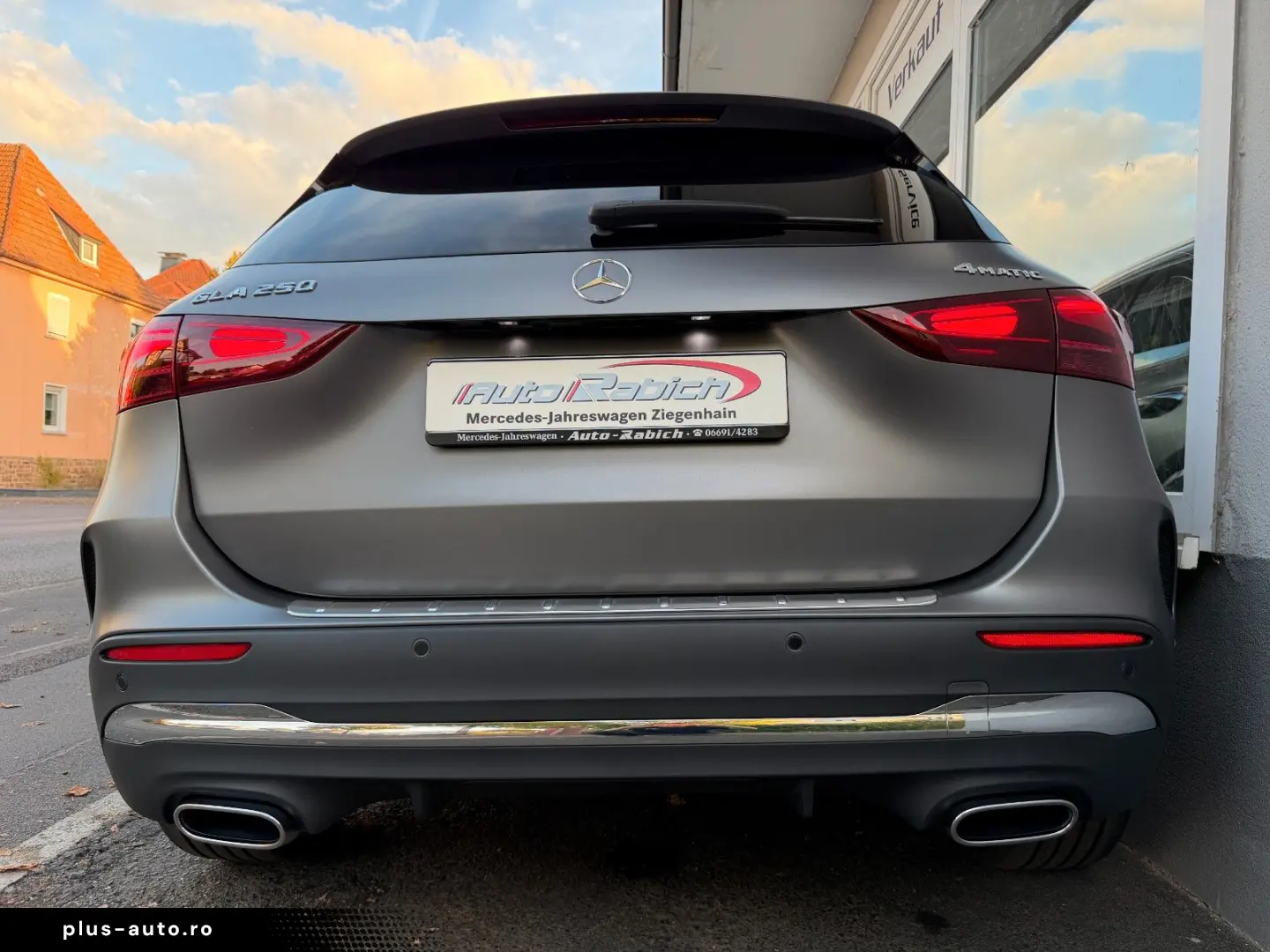 MERCEDES-BENZ GLA 250 4M AMG PremiumPlus  StHz MAGNO Technik