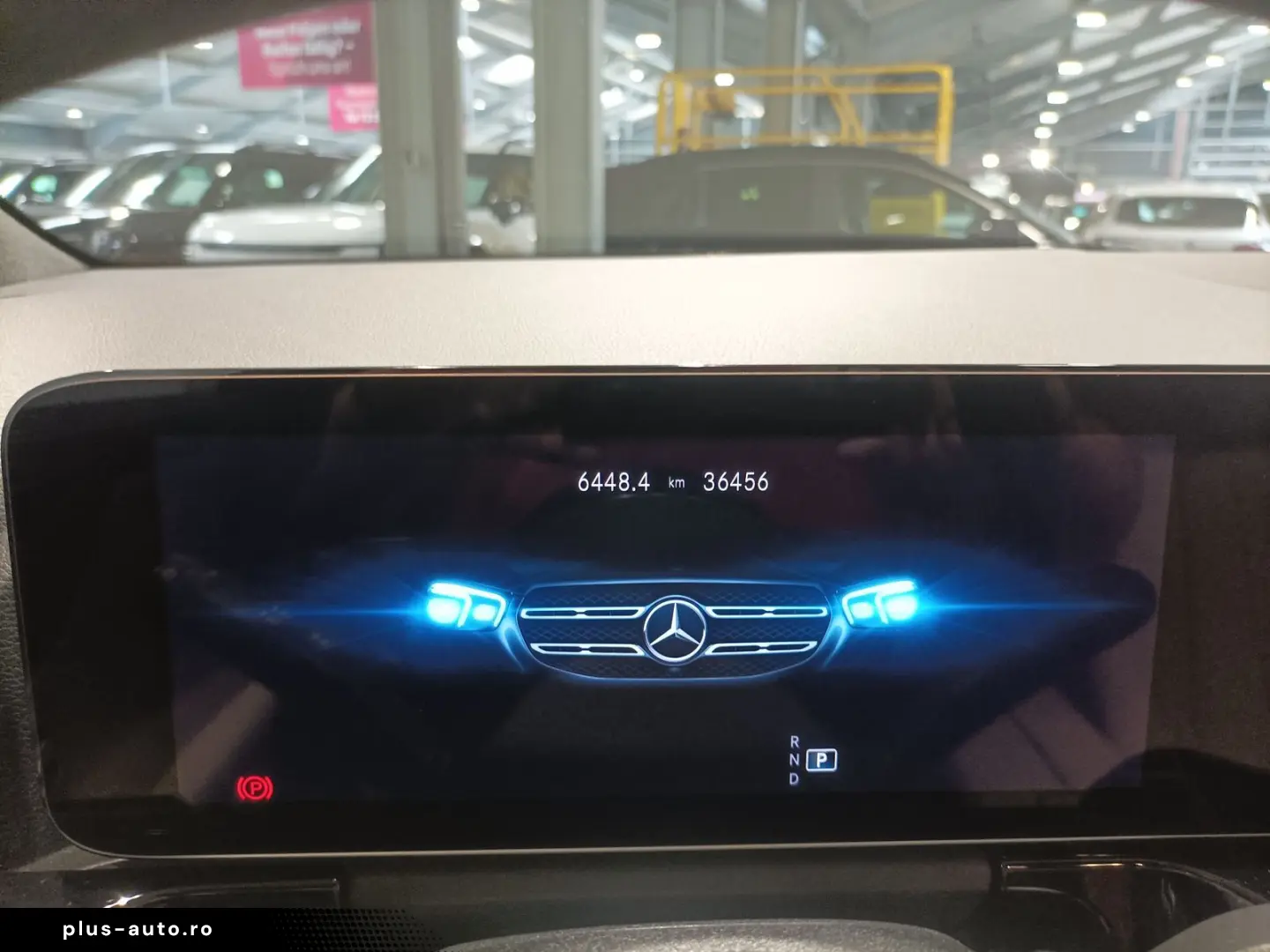 MERCEDES-BENZ GLA 200 d Progressive 4M LED Navi Pano SHZ CAM