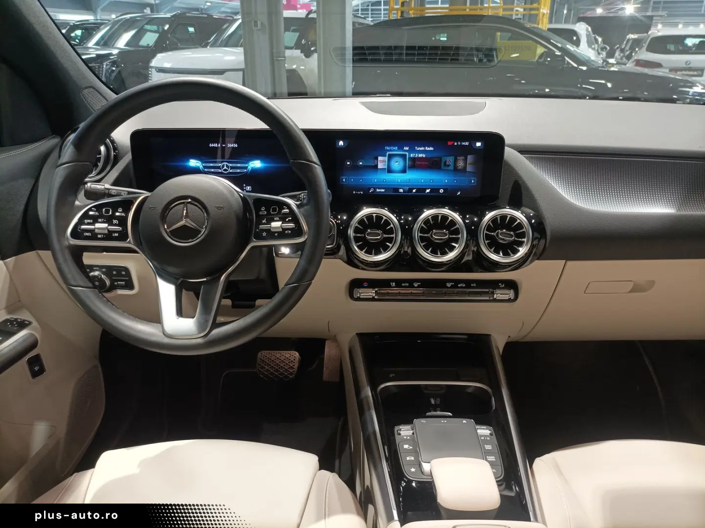 MERCEDES-BENZ GLA 200 d Progressive 4M LED Navi Pano SHZ CAM
