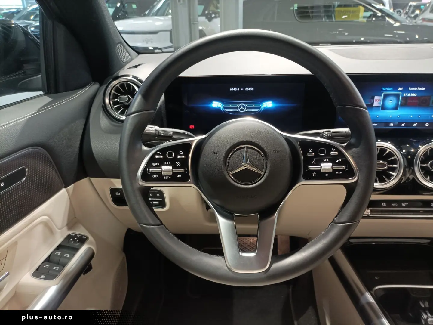 MERCEDES-BENZ GLA 200 d Progressive 4M LED Navi Pano SHZ CAM