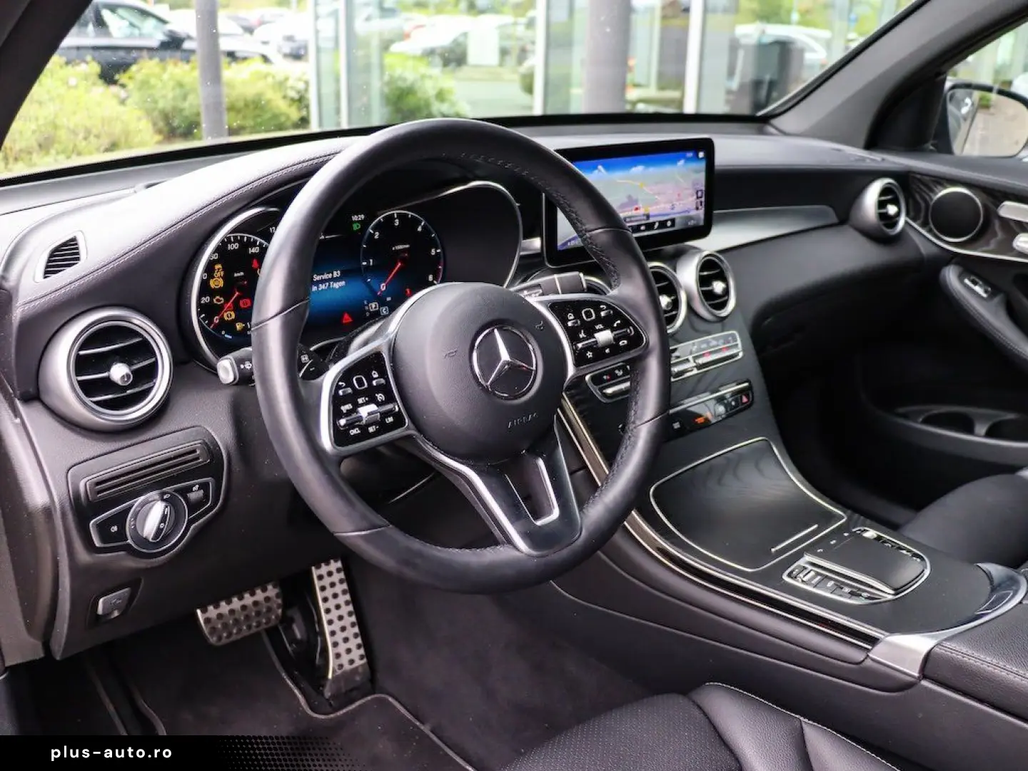 MERCEDES-BENZ GLC 300 d 4M Coupé AMG Air-Body Tempomat HUD