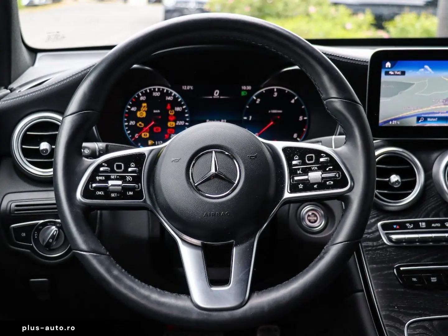 MERCEDES-BENZ GLC 300 d 4M Coupé AMG Air-Body Tempomat HUD