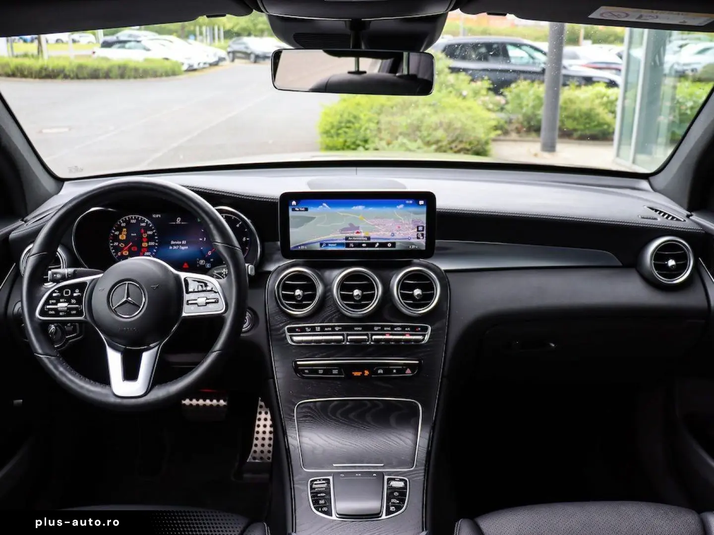 MERCEDES-BENZ GLC 300 d 4M Coupé AMG Air-Body Tempomat HUD