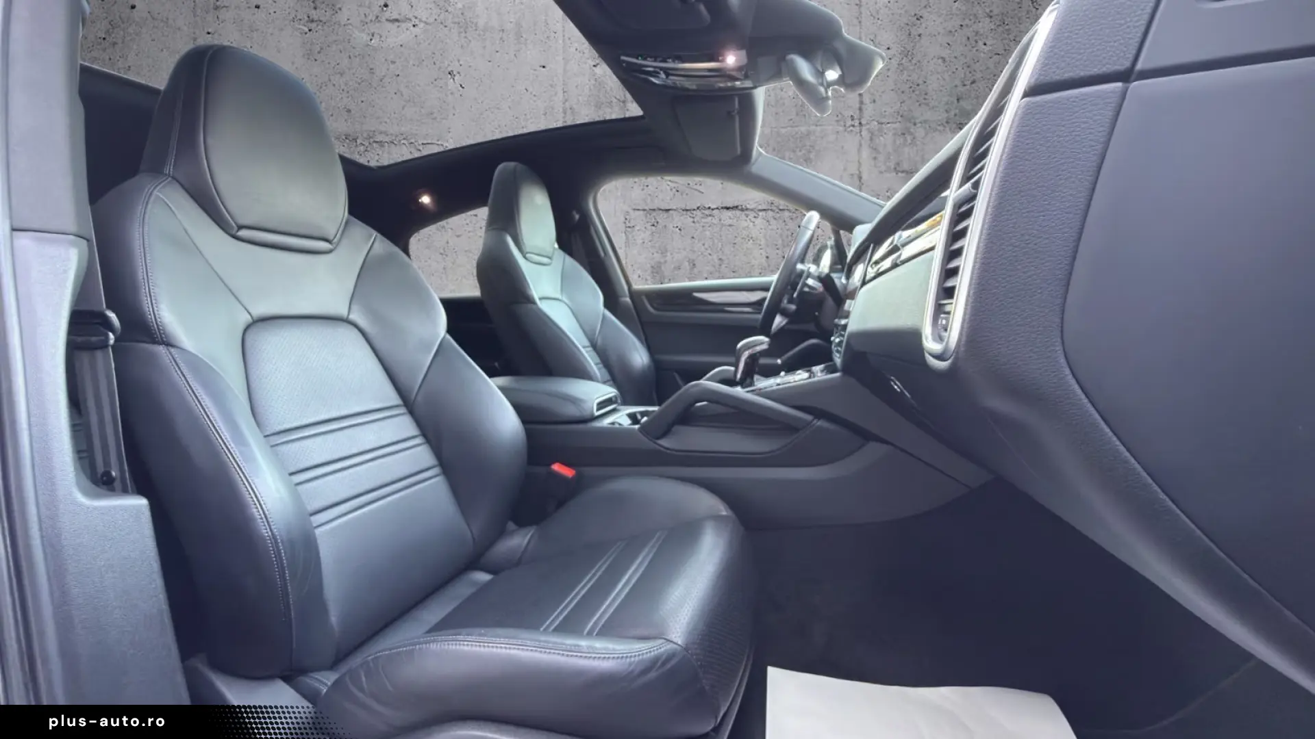 Porsche Cayenne Coupé E-Hybrid   SPORT CHRONO PANO
