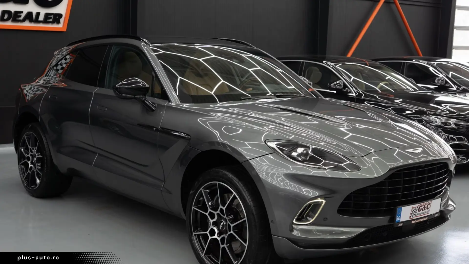 Aston Martin DBX