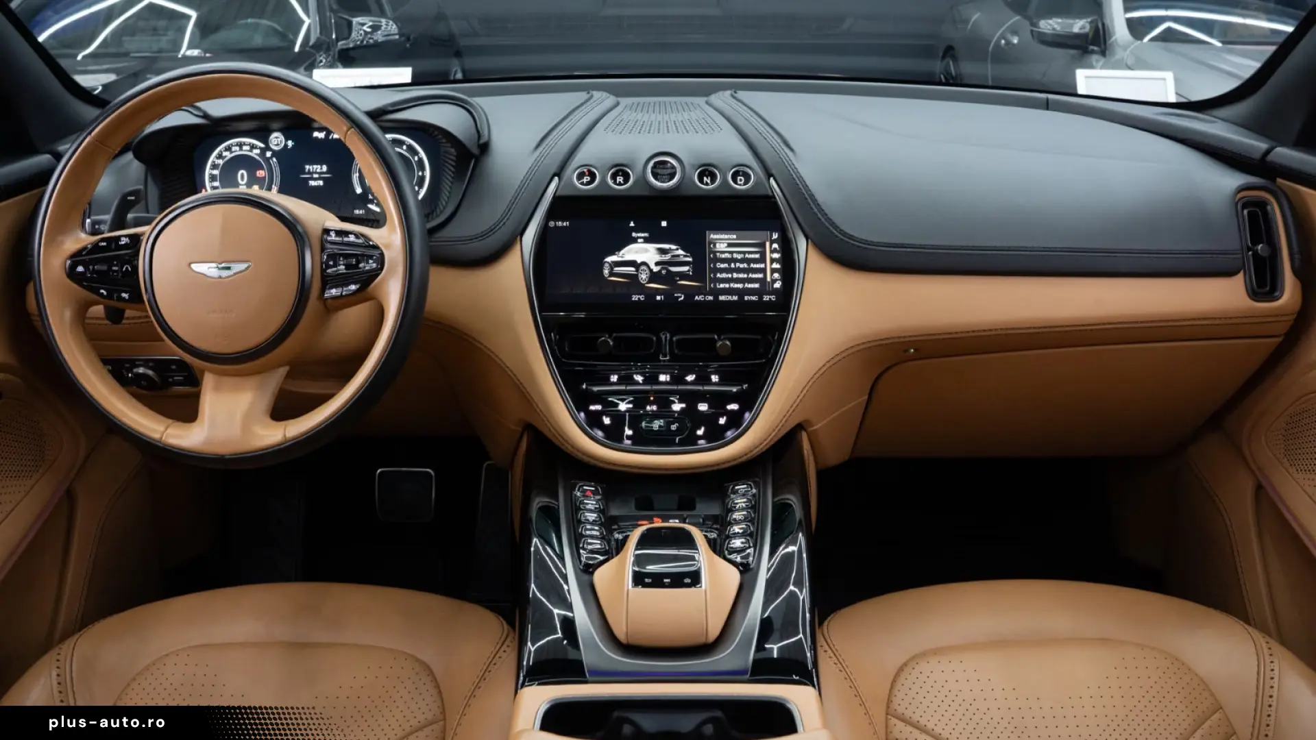 Aston Martin DBX