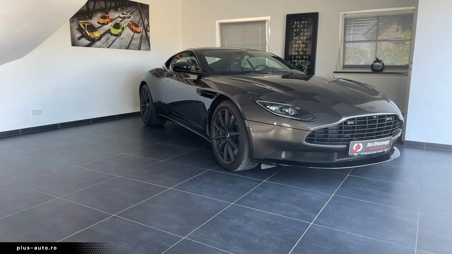 Aston Martin DB11 COUPE-Q