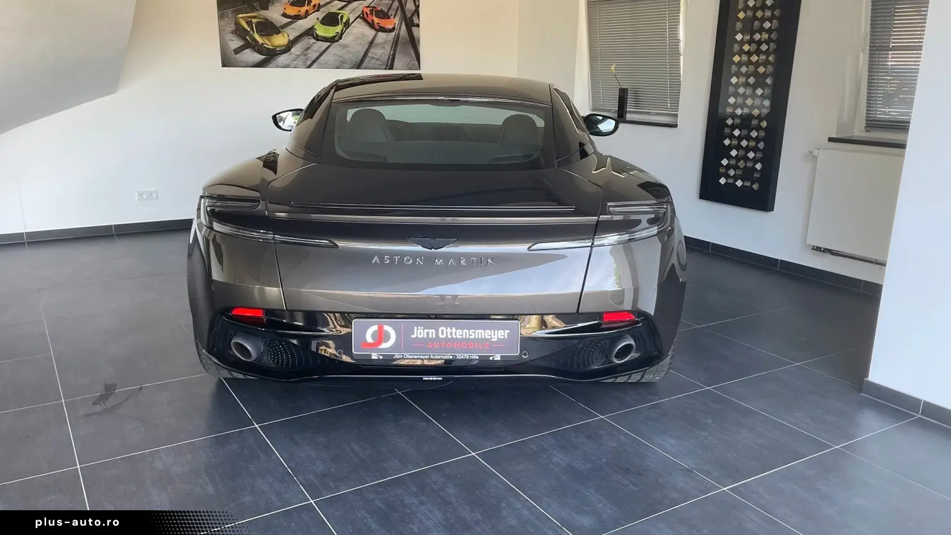 Aston Martin DB11 COUPE-Q