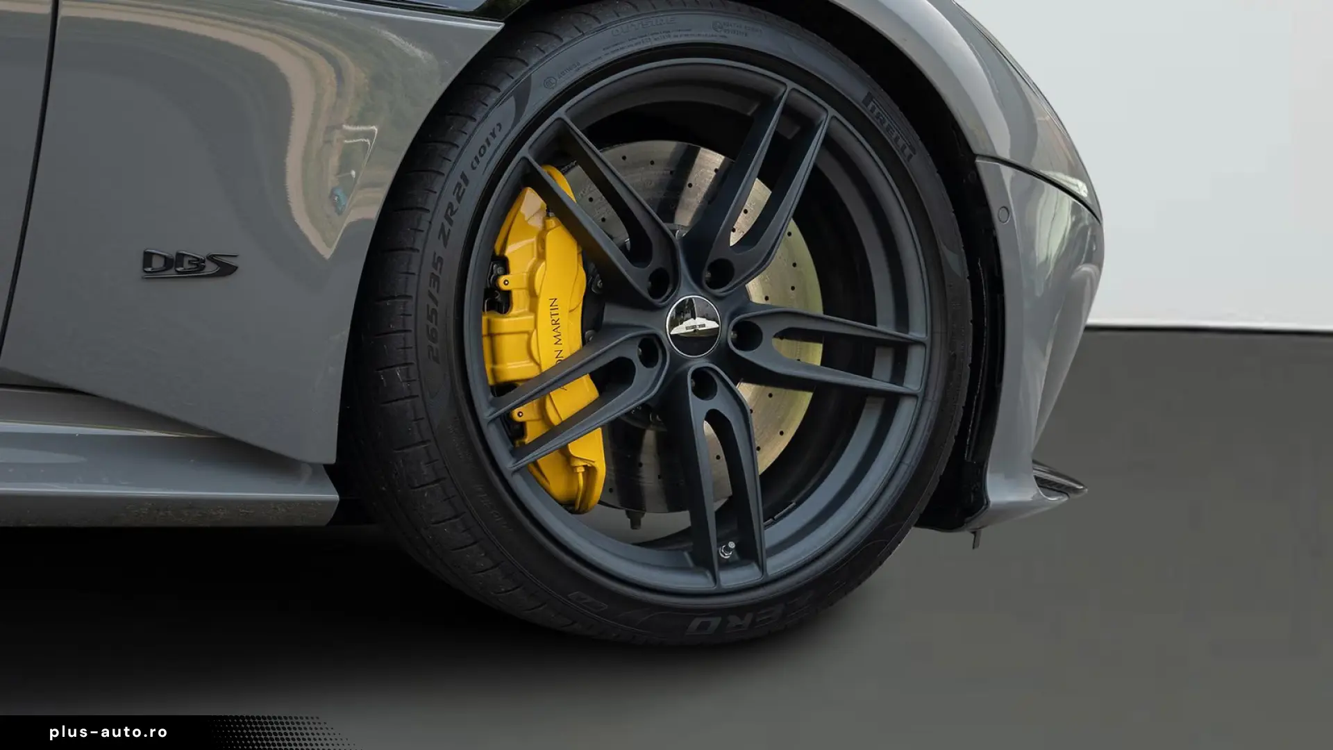 Aston Martin DBS Superleggera 5.2 V12