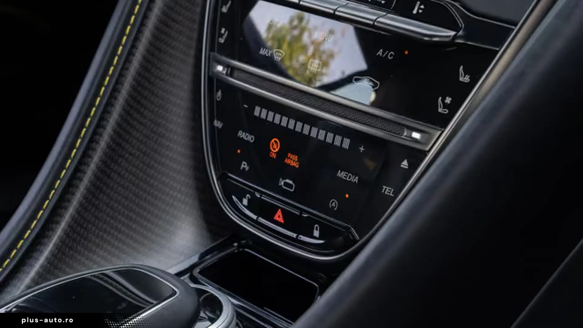Aston Martin DBS Superleggera 5.2 V12