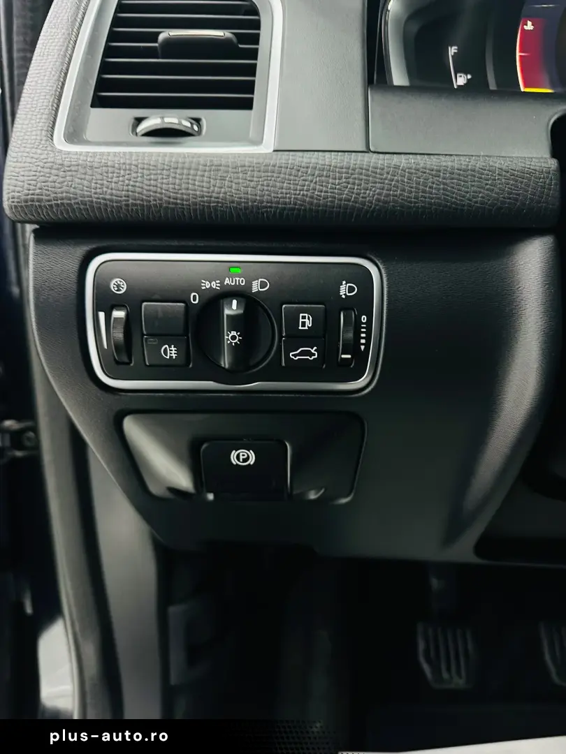 VOLVO XC60 2017 2.0D E6 Garantie 12 Luni Rate Avans 0 Doar C