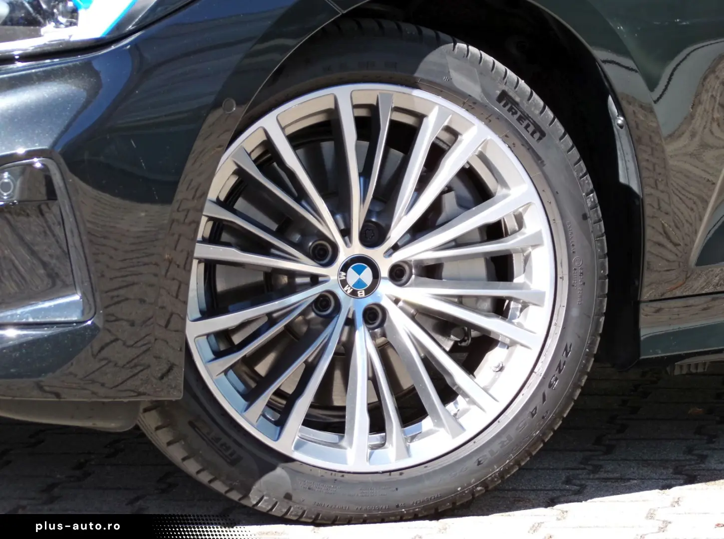 BMW 330i Limousine adLED Drive ParkAssist elGSD HiFi