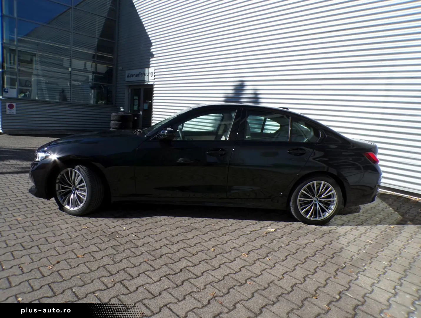 BMW 330i Limousine adLED Drive ParkAssist elGSD HiFi