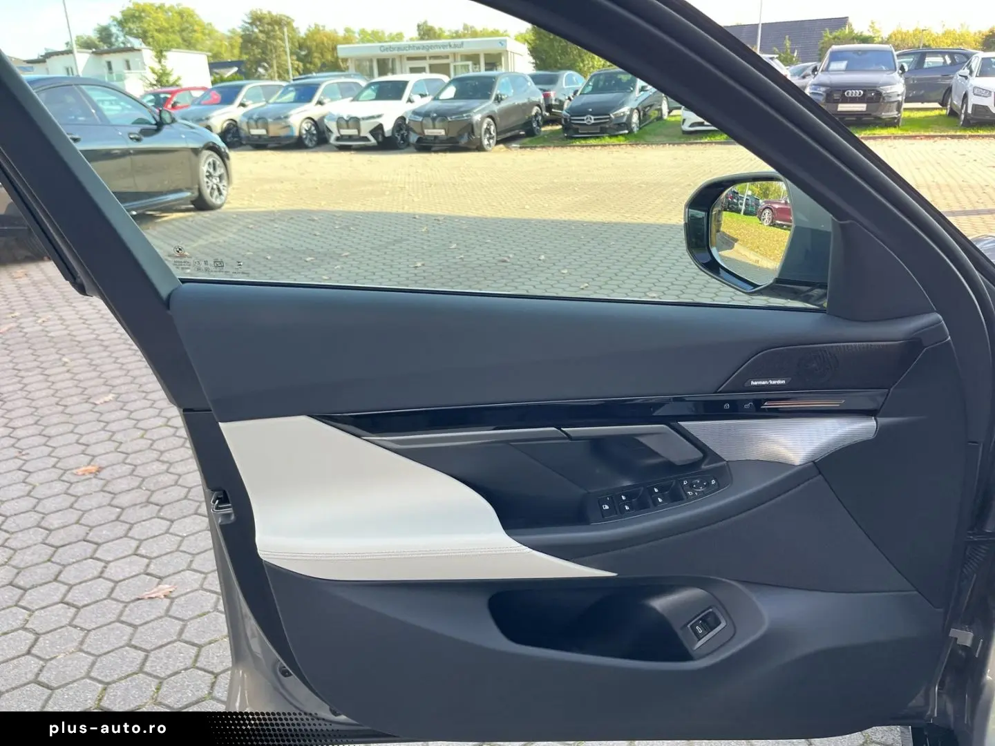 BMW 520 d M Sport Pro xDrive HUD StandHZG Pano Navi