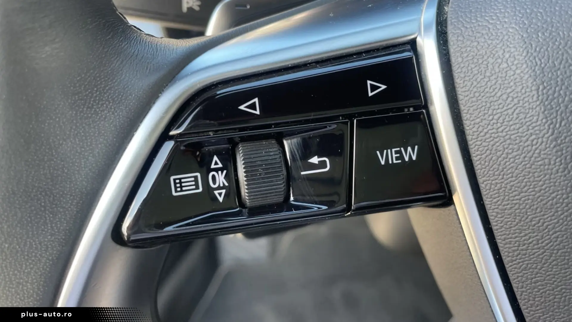 Audi A8 60 TFSI e quattro Matrix AHK HuD