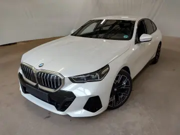 BMW 520d xDrive M Sport Autobahnas. H&K 360  StHzg