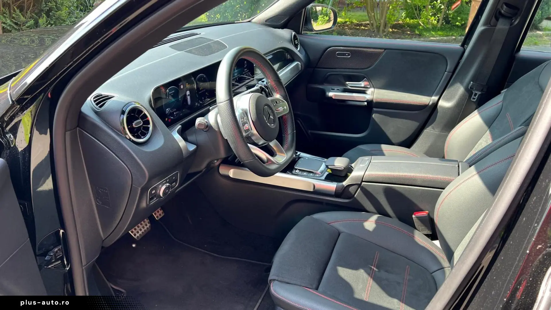 Mercedes-Benz GLB 220 d   AMG LINE  12 450 km