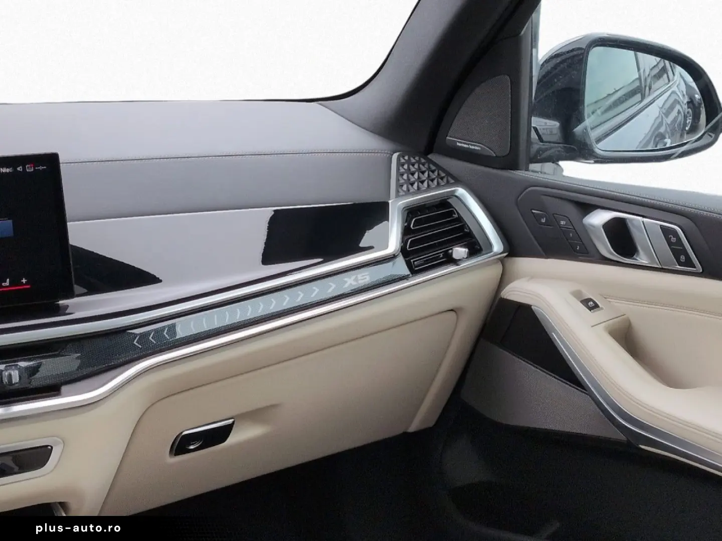 BMW X5 xDrive50e M Sport Pro 22  AHK Pano IntegralL