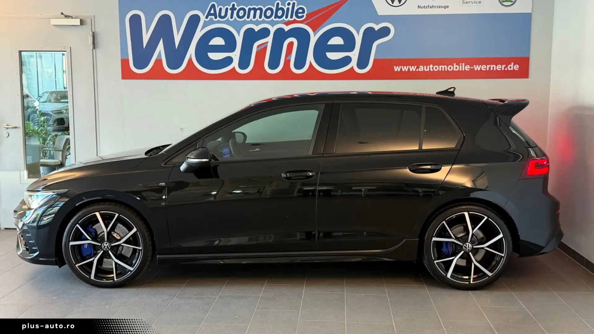 Volkswagen Golf R Black 2.0 TSI DSG – 333 CP  4Motion 4x4