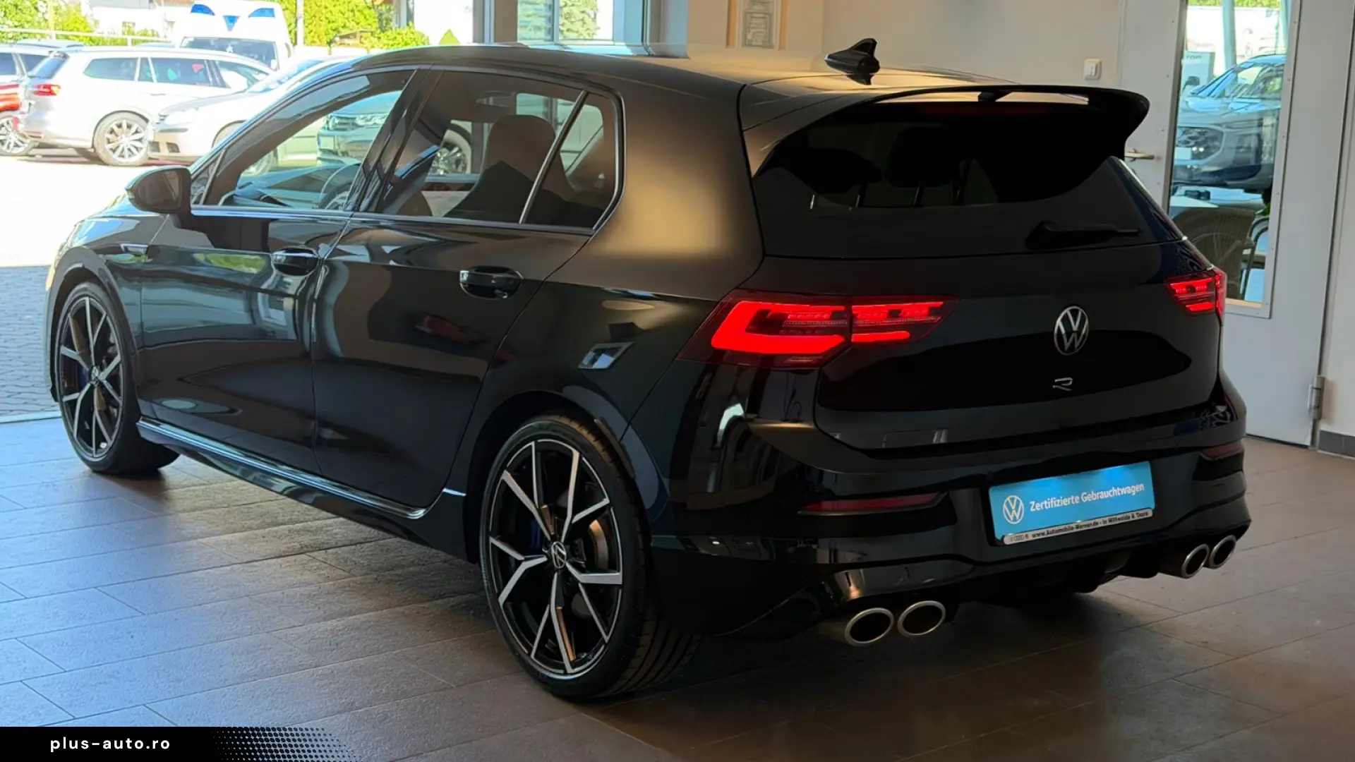 Volkswagen Golf R Black 2.0 TSI DSG – 333 CP  4Motion 4x4