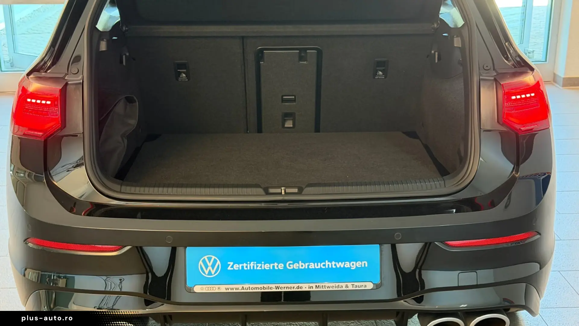 Volkswagen Golf R Black 2.0 TSI DSG – 333 CP  4Motion 4x4