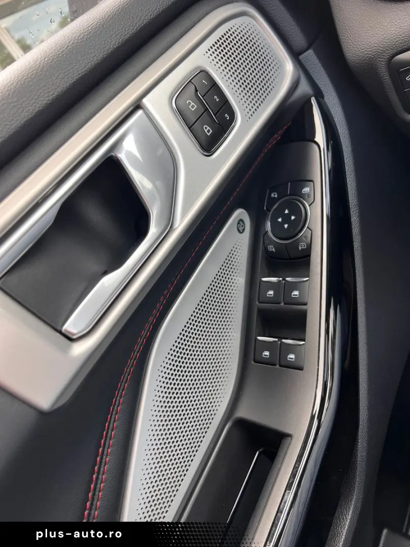 FORD Explorer ST-Line Plug-in-Hybrid 4x4