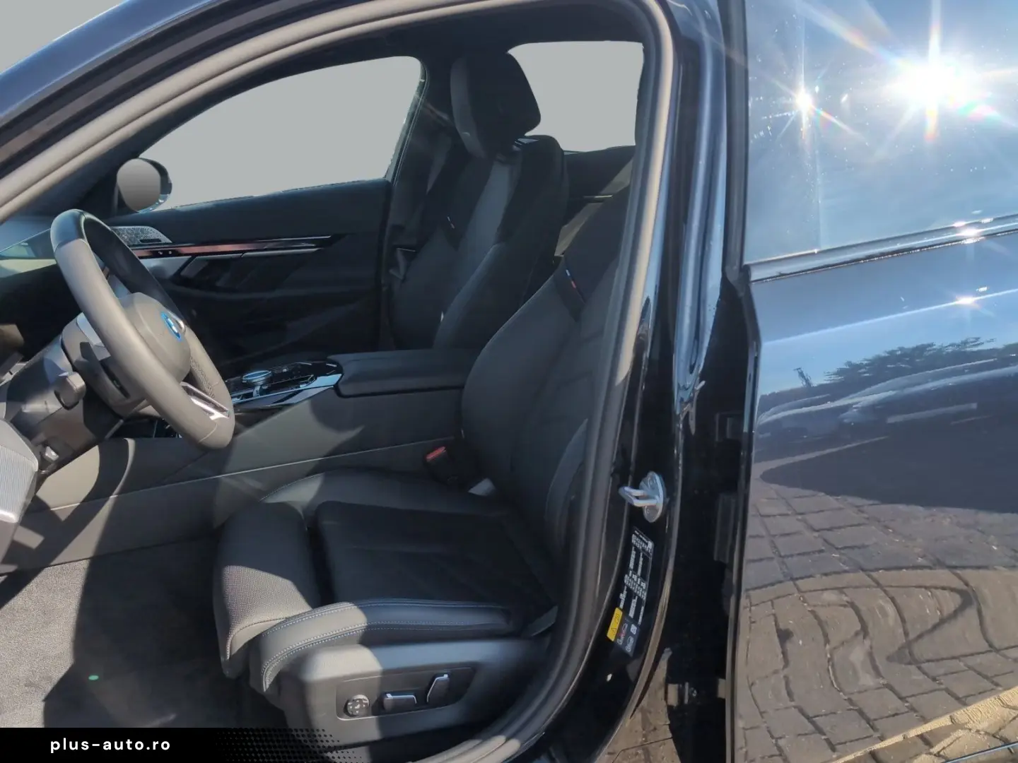 BMW 550e xDrive M PAKET   AHK 360  BT