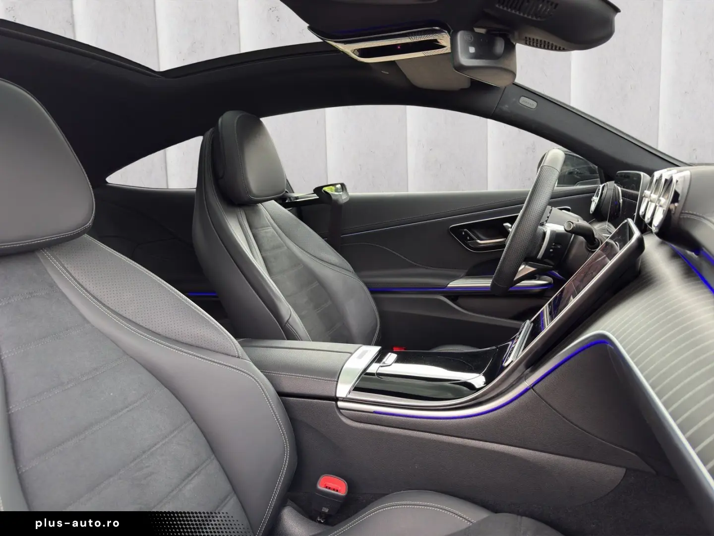 MERCEDES-BENZ CLE 300 4M AMG Premium  Night Pano Burm HuD