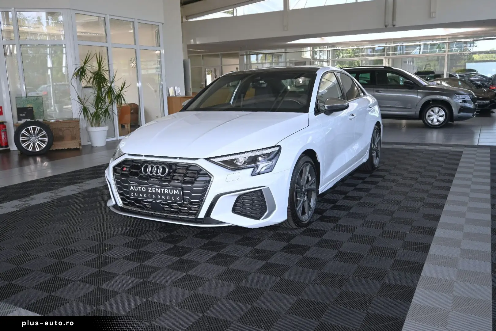 AUDI S3 Lim 2.0 TFSI Panorama Virtual LED T-Leder 18