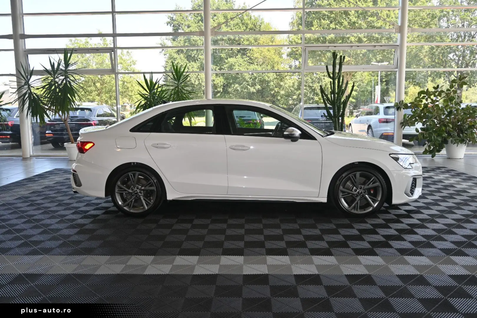 AUDI S3 Lim 2.0 TFSI Panorama Virtual LED T-Leder 18