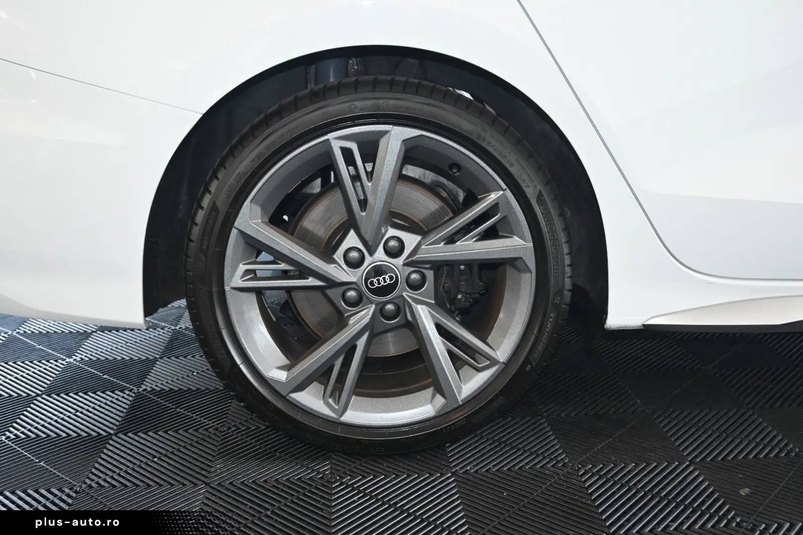 AUDI S3 Lim 2.0 TFSI Panorama Virtual LED T-Leder 18