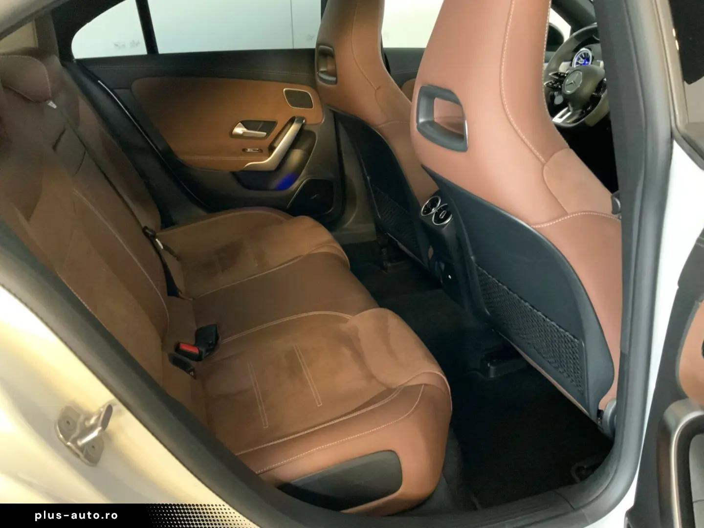 MERCEDES-BENZ CLA 2024 — imagine 15