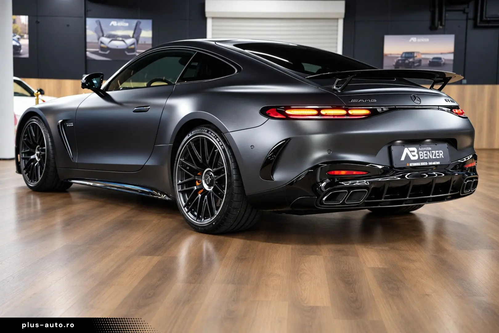 MERCEDES-BENZ AMG GT 63 4Matic  AeroKit Keramik SchalenSitze
