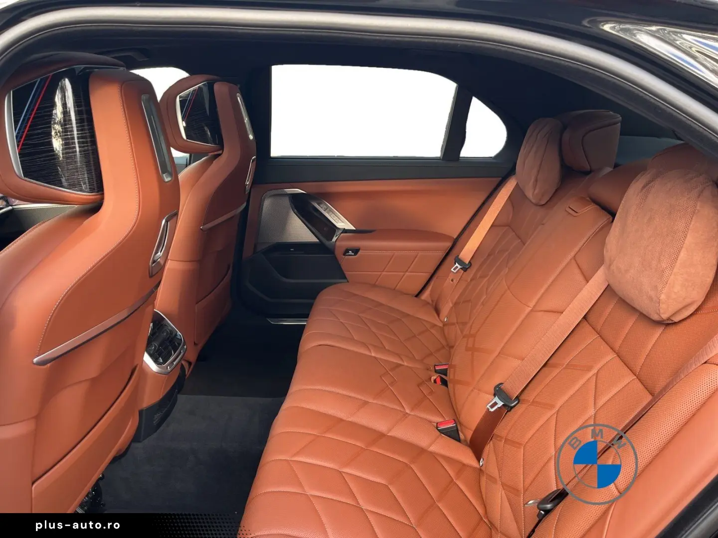 BMW 750e xDrive M Sport Pro 21  AHK Massage v h Pano