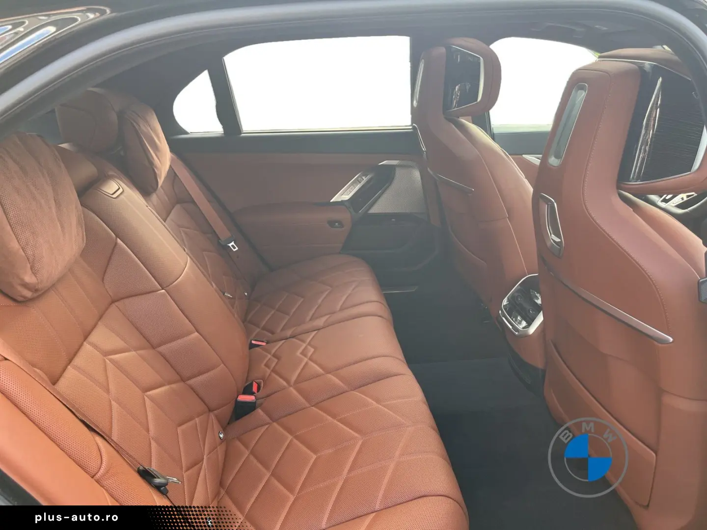 BMW 750e xDrive M Sport Pro 21  AHK Massage v h Pano
