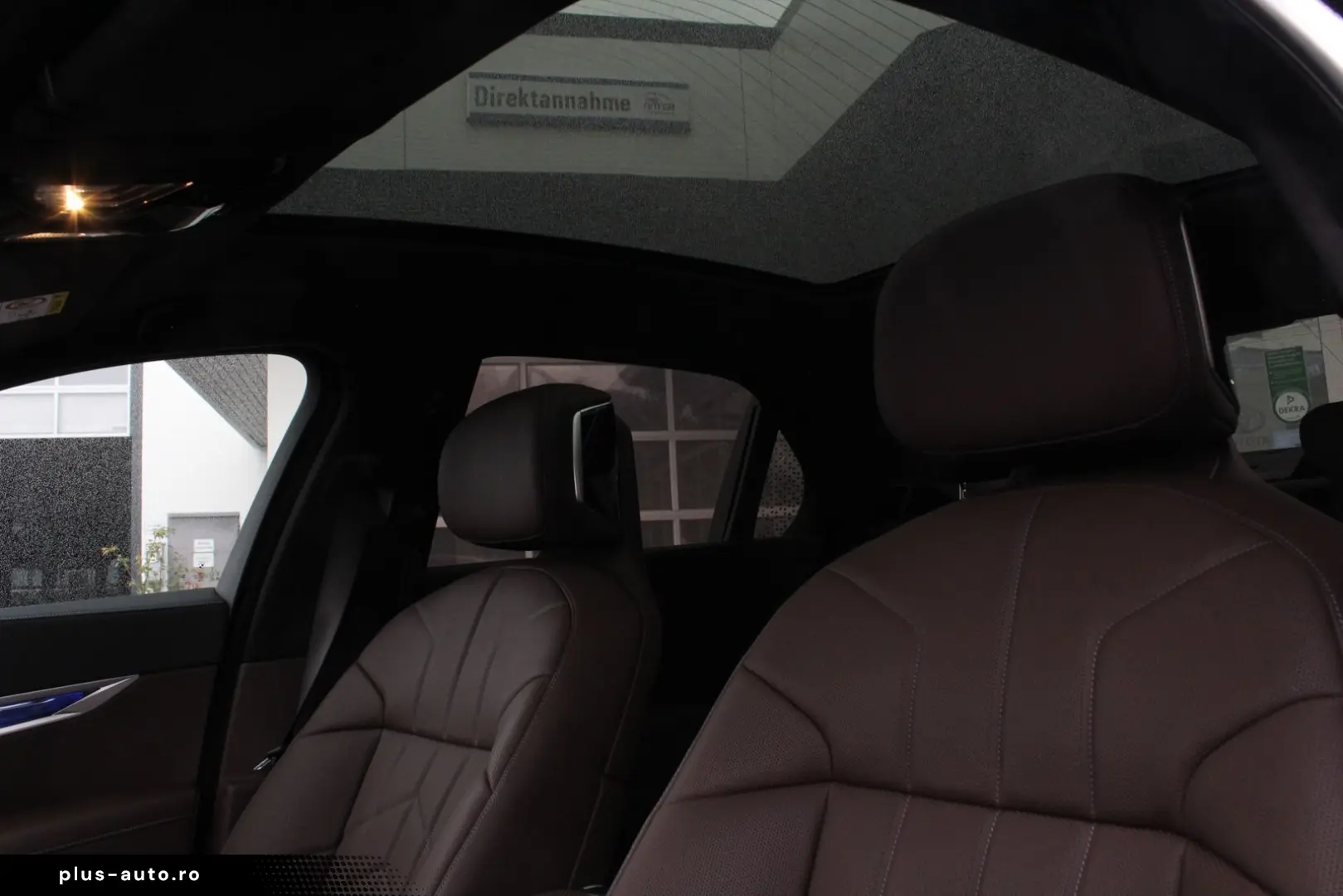BMW 740 M Sport Pano CarPlay Iconic Glow B&W Sound