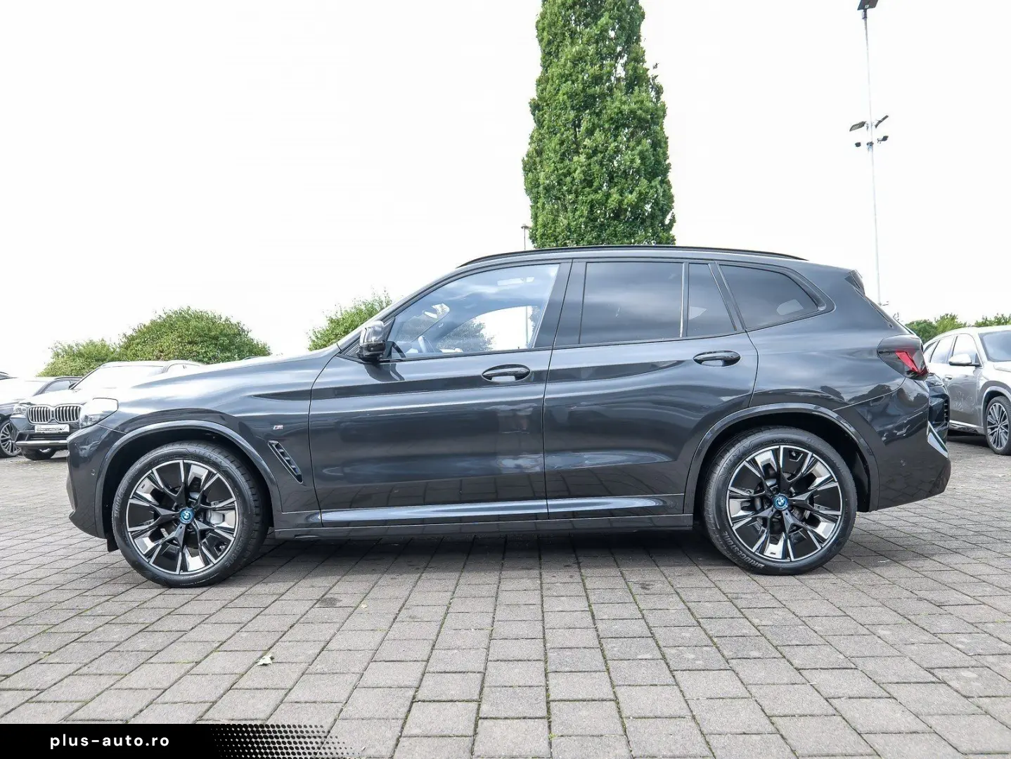 BMW iX3 M Sport HUD PANO ACC AHK 360 KAM