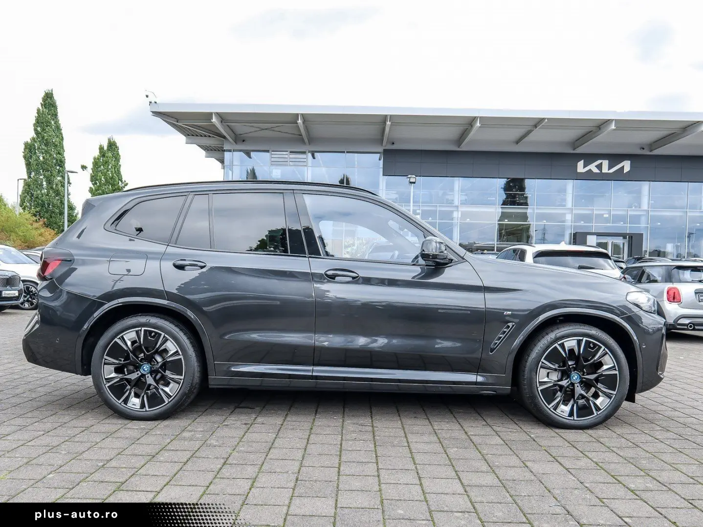 BMW iX3 M Sport HUD PANO ACC AHK 360 KAM